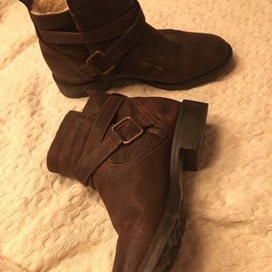 Fabianelli made in Italy ankle boots.